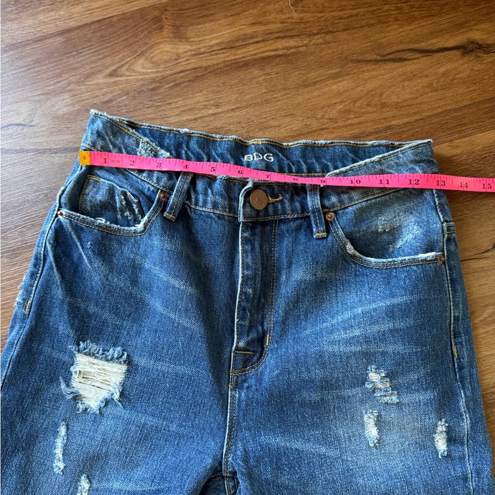 BDG Urban Outfitters High Rise Ankle Kicker Distressed Blue Jeans Size 24 - Picture 12 of 16